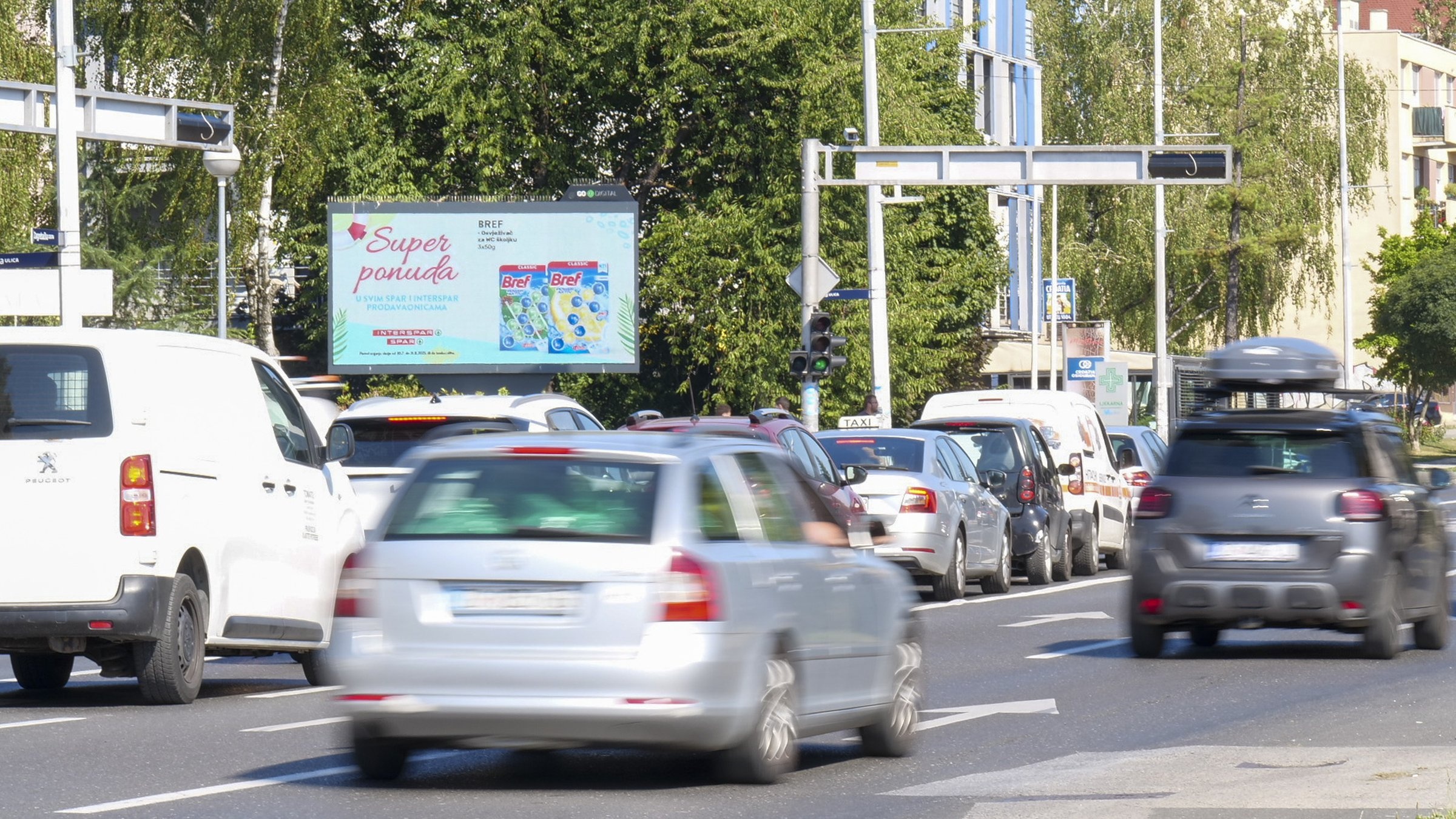 Sesvete dBillboard Zagrebačka cesta/Bistrička ul.